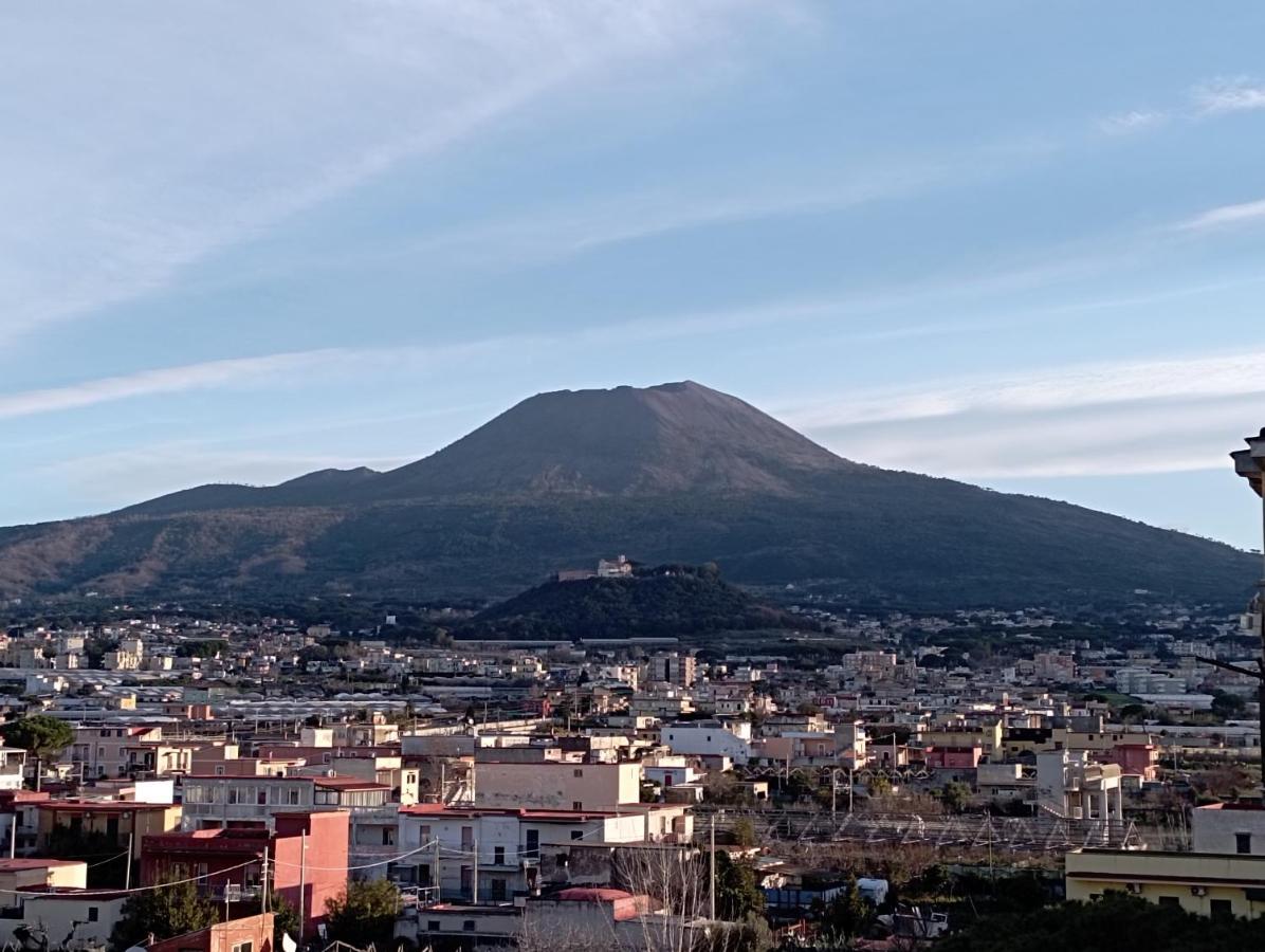 Casa Ingam - Mini Appartamento Sul Litorale Di Torre Del Greco Eksteriør billede